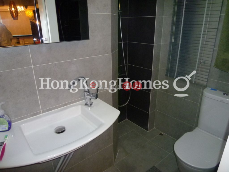 3 Bedroom Family Unit for Rent at Glory House, 172-174 Hennessy Road | Wan Chai District Hong Kong Rental HK$ 21,800/ month