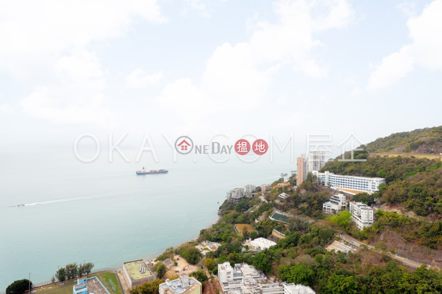 Unique 3 bedroom on high floor with balcony | Rental | Victoria Garden Block 1 域多利花園1座 Rental Listings