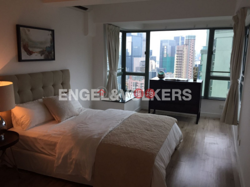 HK$ 98,000/ month Monmouth Villa Wan Chai District, 3 Bedroom Family Flat for Rent in Wan Chai