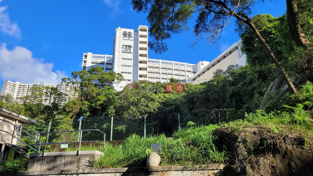 蘇浙公學 (Kiangsu-Chekiang College) 寶馬山| ()(1)