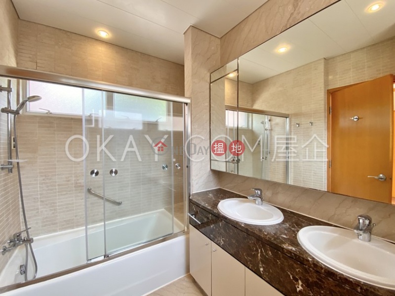 HK$ 75,000/ month | Ho\'s Villa | Southern District | Lovely 3 bedroom with balcony & parking | Rental