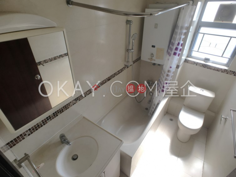 HK$ 42,000/ month | OXFORD GARDEN, Kowloon City Charming 3 bedroom with parking | Rental