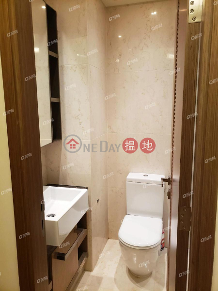 I‧Uniq ResiDence | 1 bedroom Mid Floor Flat for Rent, 305 Shau Kei Wan Road | Eastern District | Hong Kong | Rental HK$ 17,500/ month