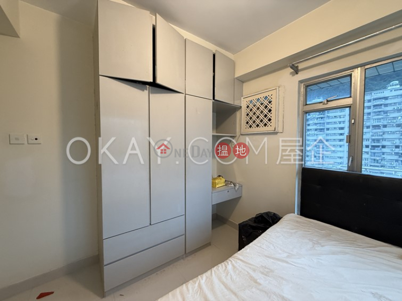 HK$ 32,000/ month | Conduit Tower, Western District, Tasteful 2 bedroom on high floor with parking | Rental