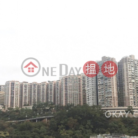 Luxurious 3 bedroom on high floor | For Sale | Island Place 港運城 _0