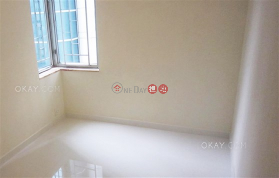 HK$ 25,800/ month, Harbour Heights, Eastern District Unique 2 bedroom in Fortress Hill | Rental