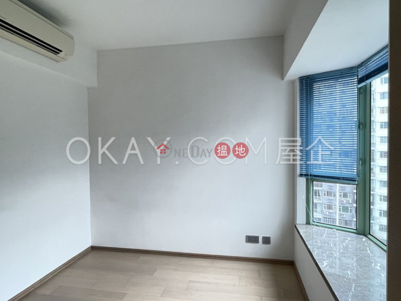 Tasteful 2 bedroom on high floor with parking | Rental | Royal Court 皇朝閣 Rental Listings