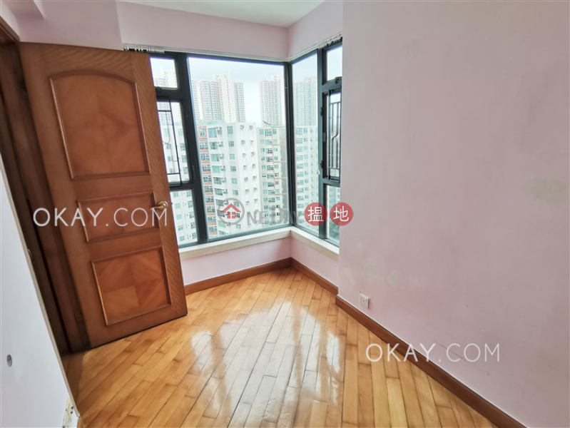 HK$ 46,000/ month, Dragon View Block 1 | Kowloon City, Lovely 4 bedroom on high floor with rooftop & parking | Rental