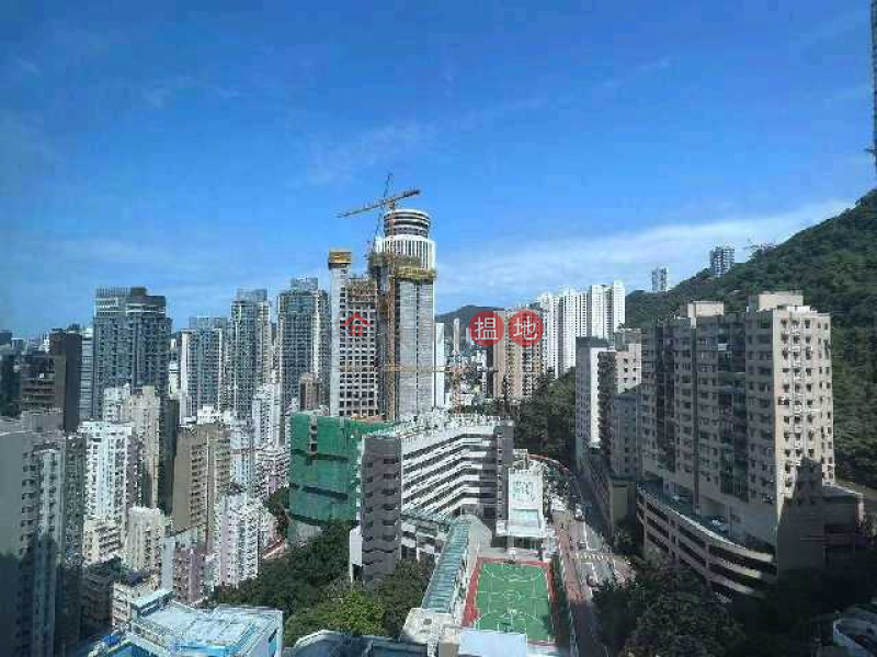HK$ 38,000/ month | Royal Court Wan Chai District kenny road luxury apartment 3 room with suite