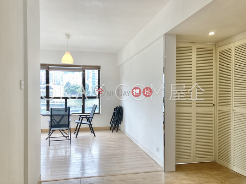 HK$ 34,000/ month Garwin Court | Wan Chai District Elegant 1 bedroom on high floor with balcony | Rental