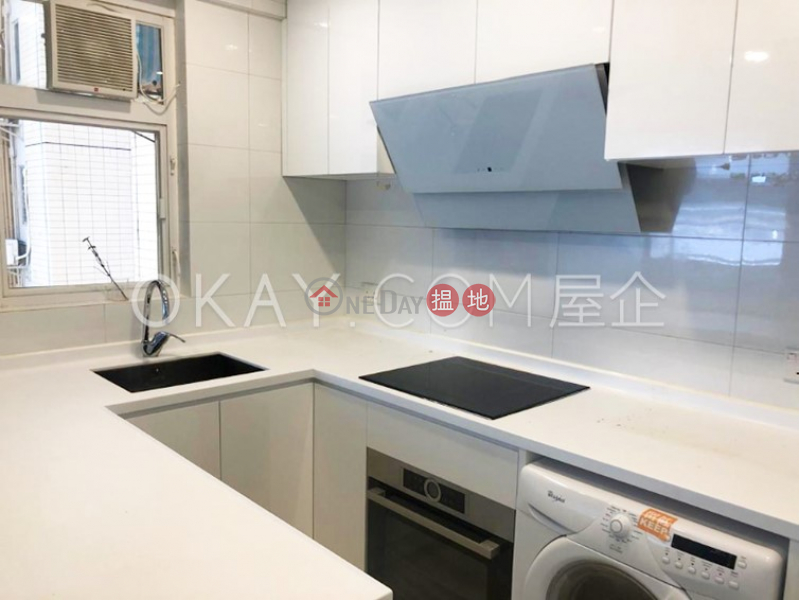 Nicely kept 2 bedroom with sea views | For Sale | 250-254 Gloucester Road | Wan Chai District Hong Kong | Sales HK$ 11.5M