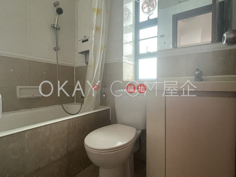 Lovely 3 bedroom with parking | Rental, Palm Court 聚安閣 Rental Listings | Wan Chai District (OKAY-R26624)