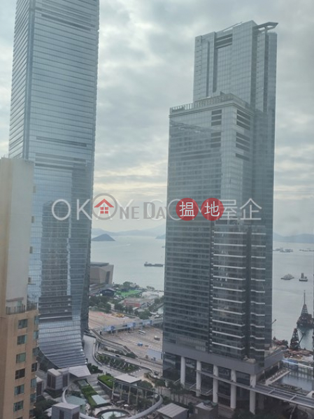 HK$ 60,000/ month, The Waterfront Phase 2 Tower 6, Yau Tsim Mong | Beautiful 3 bedroom on high floor | Rental