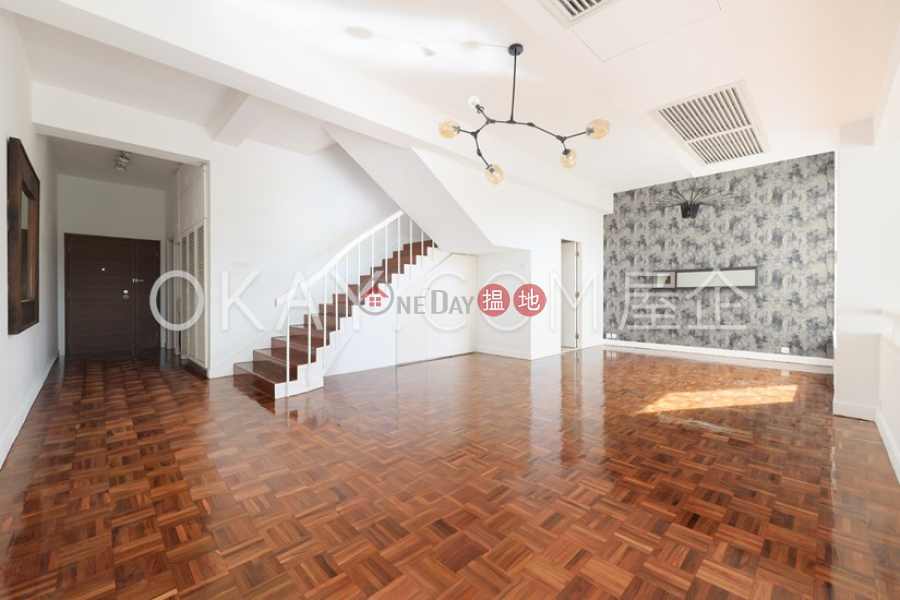 HK$ 150,000/ month 6 Headland Road, Southern District, Stylish penthouse with sea views, rooftop | Rental