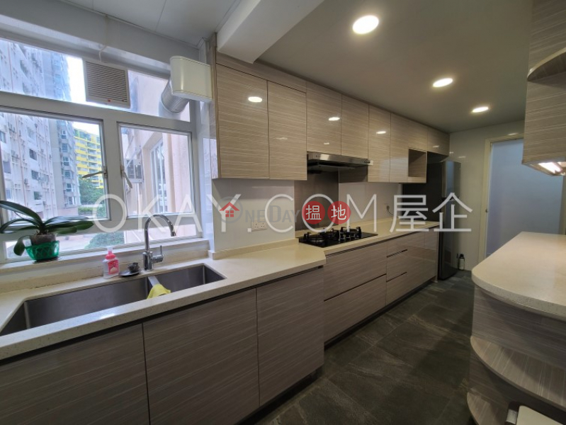 Efficient 4 bedroom with balcony & parking | For Sale, 3 Conduit Road | Western District | Hong Kong | Sales HK$ 42M