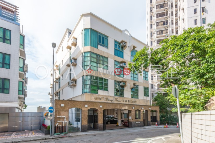 Efficient 2 bedroom with rooftop & parking | For Sale | Bisney Terrace 碧荔臺 Sales Listings