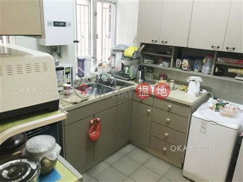Charming 3 bedroom in Happy Valley | For Sale | Blue Pool Court - Holly Road 藍塘別墅 - 冬青道 _0