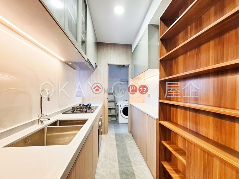 Unique 3 bedroom on high floor with sea views | For Sale | Ying Piu Mansion 應彪大廈 Sales Listings