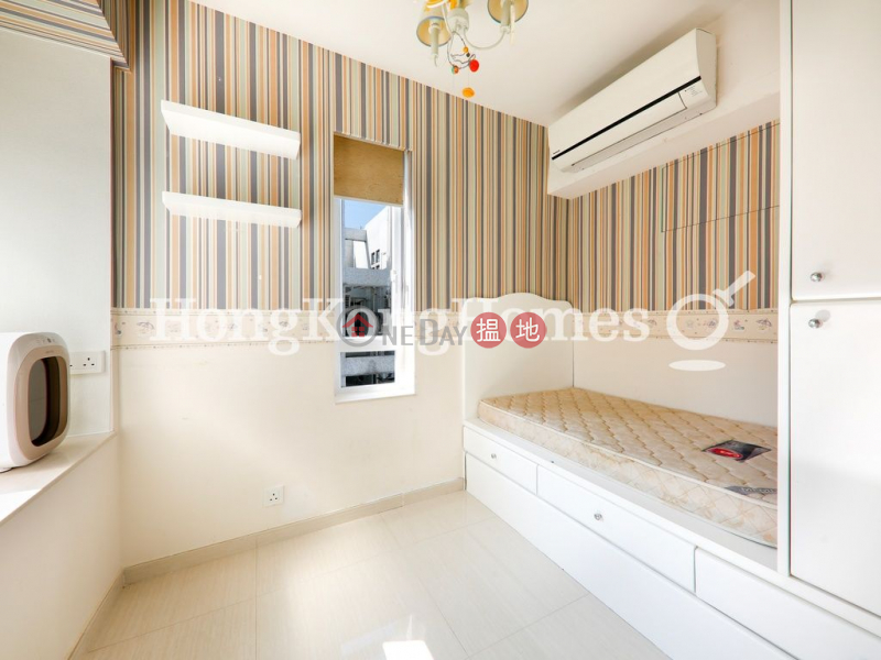 Property Search Hong Kong | OneDay | Residential Rental Listings 3 Bedroom Family Unit for Rent at Block D (Flat 1 - 8) Kornhill