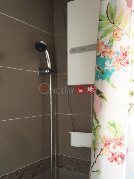 Property Search Hong Kong | OneDay | Residential | Rental Listings 2 Bedroom Flat for Rent off Escalator