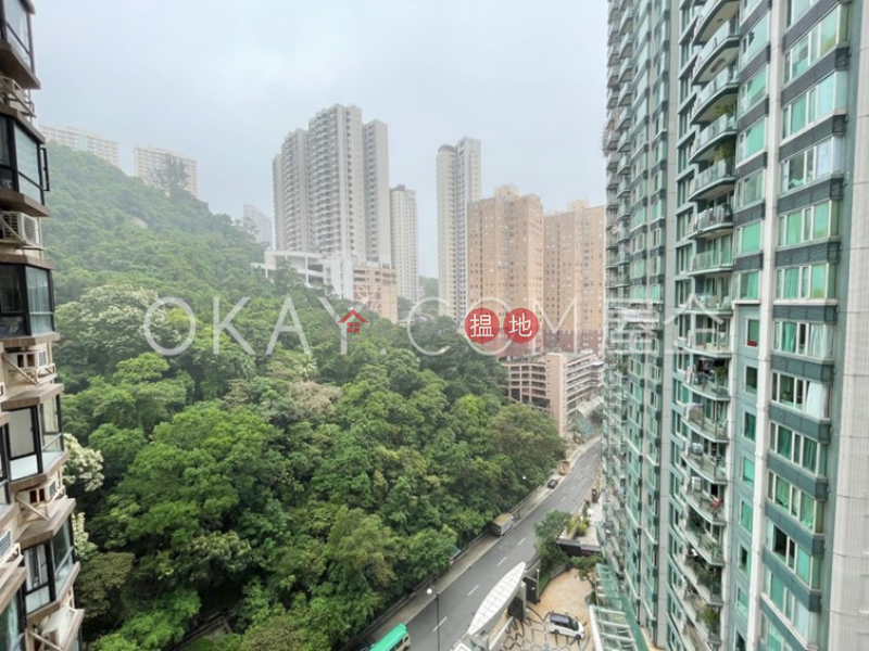 HK$ 2,088萬|龍華花園灣仔區|3房2廁,連車位,露台龍華花園出售單位