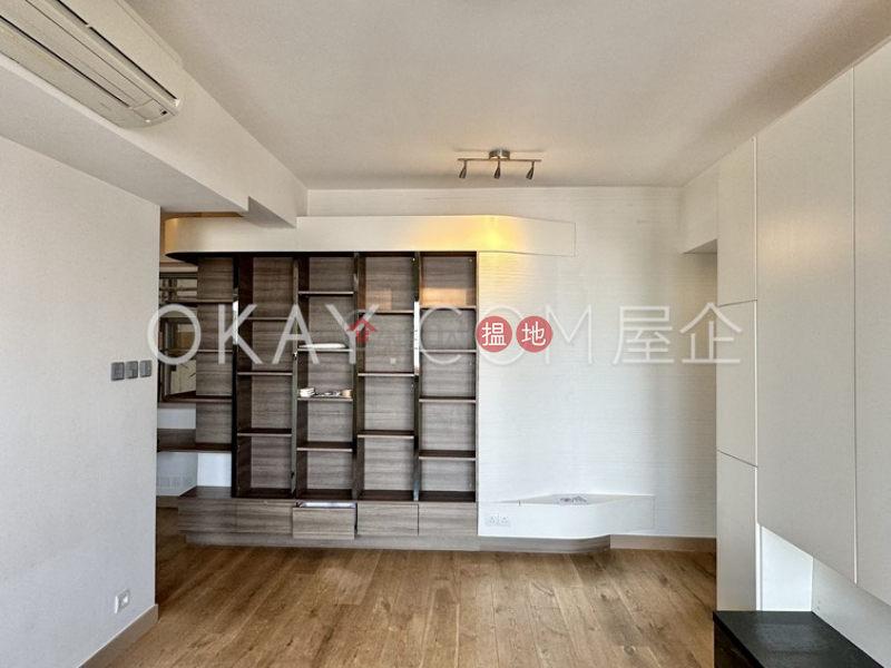 HK$ 32,000/ month | Kingsfield Tower, Western District, Luxurious 2 bed on high floor with balcony & parking | Rental