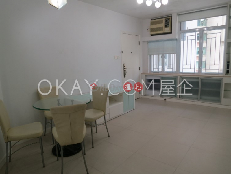 Popular 2 bedroom in Mid-levels West | For Sale | Robinson Crest 賓士花園 Sales Listings