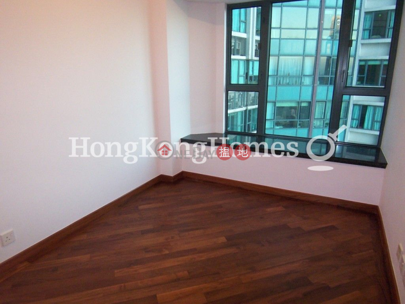 3 Bedroom Family Unit for Rent at 80 Robinson Road | 80 Robinson Road 羅便臣道80號 Rental Listings