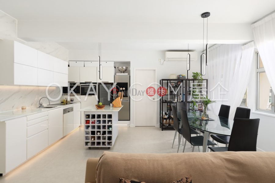 Stylish 2 bedroom in Sheung Wan | Rental 17-19 Queens Road West | Western District | Hong Kong, Rental, HK$ 45,000/ month