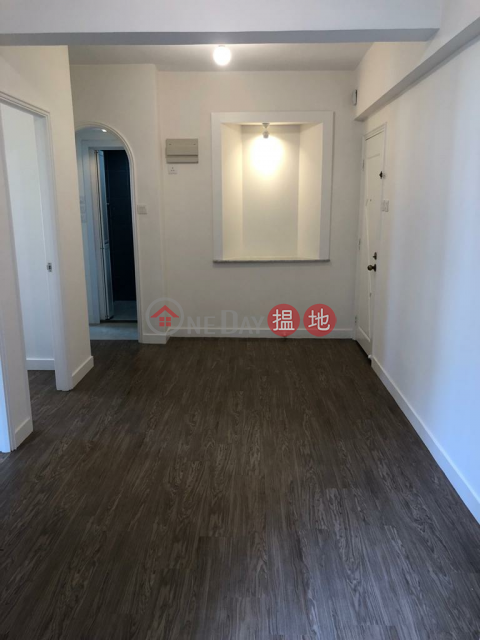 lovely apartment 2 room with terrace net size 330 | Paul Yee Mansion 保如大廈 _0