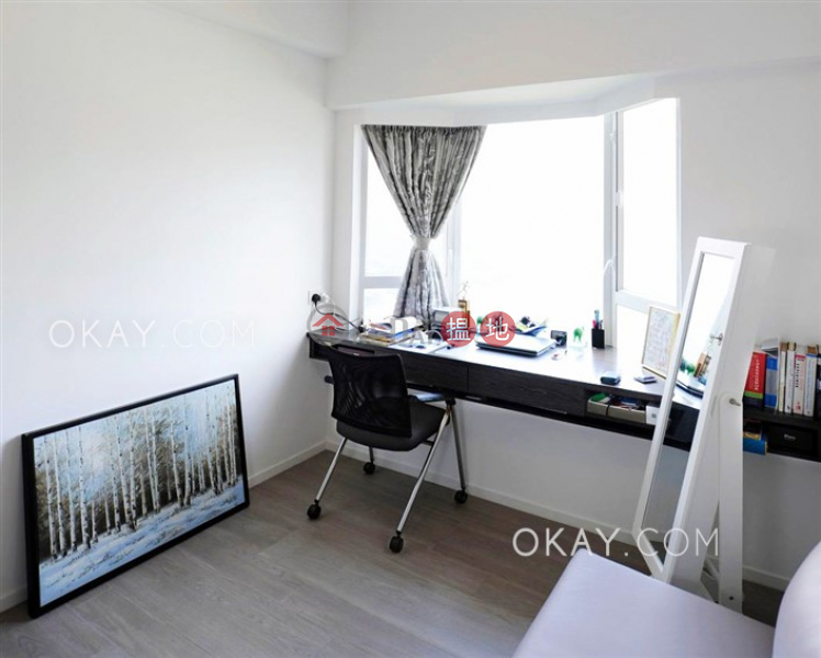 Luxurious 3 bedroom with sea views, balcony | Rental 18 Pak Pat Shan Road | Southern District | Hong Kong Rental, HK$ 49,000/ month