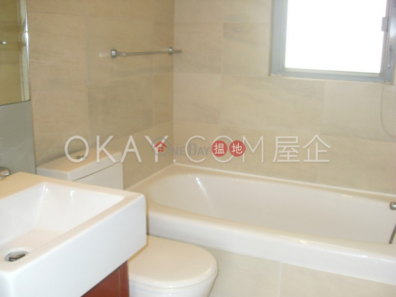 Unique 3 bedroom with balcony | Rental, Tower 3 Grand Promenade 嘉亨灣 3座 Rental Listings | Eastern District (OKAY-R58922)