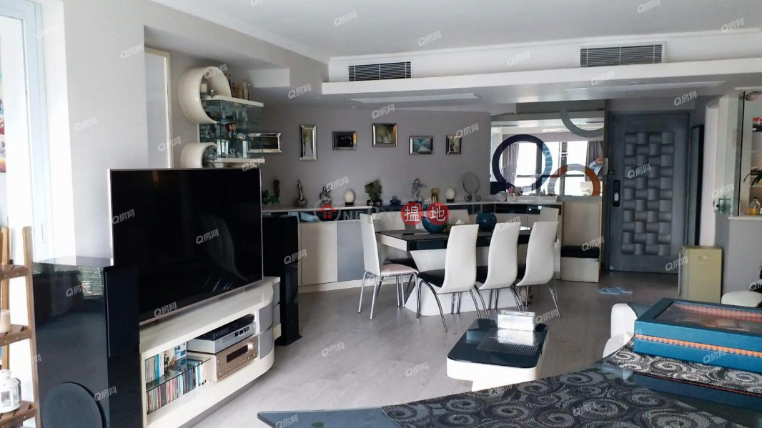 HK$ 26M, Crescent Heights Wan Chai District | Crescent Heights | 3 bedroom High Floor Flat for Sale