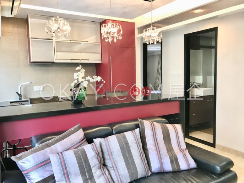 HK$ 9.8M | Honor Villa, Central District Lovely 2 bedroom on high floor | For Sale