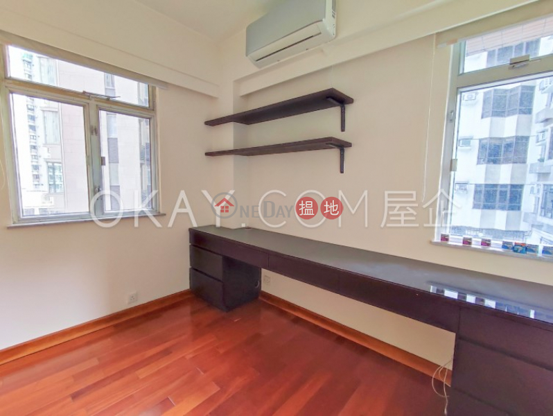 Cozy 2 bedroom with balcony | Rental, Jing Tai Garden Mansion 正大花園 Rental Listings | Western District (OKAY-R21061)
