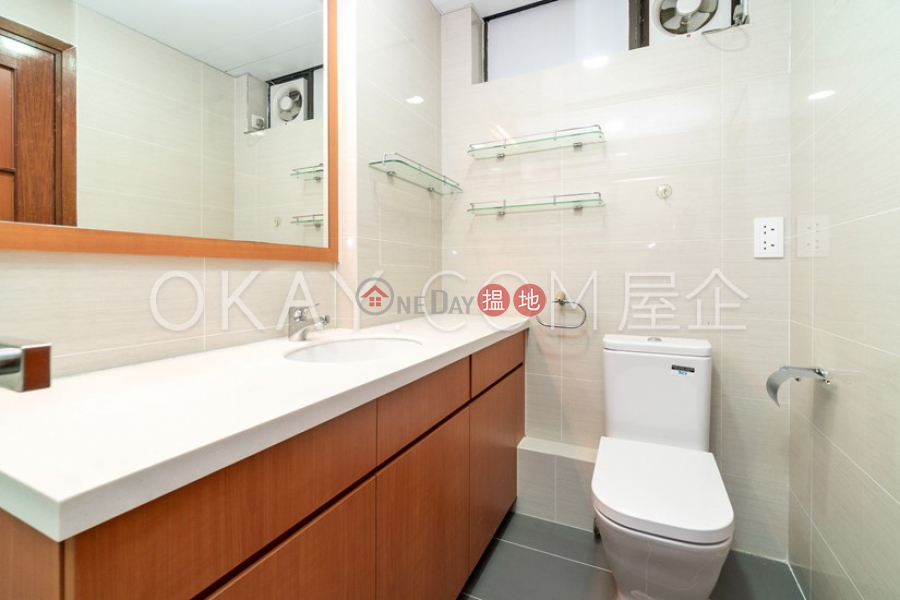 Property Search Hong Kong | OneDay | Residential, Rental Listings | Popular house with rooftop, terrace & balcony | Rental