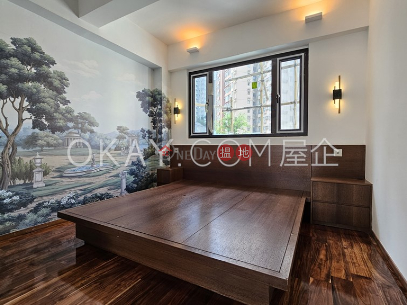 HK$ 65,000/ month Wah Shin House, Central District Rare 2 bedroom on high floor with rooftop | Rental