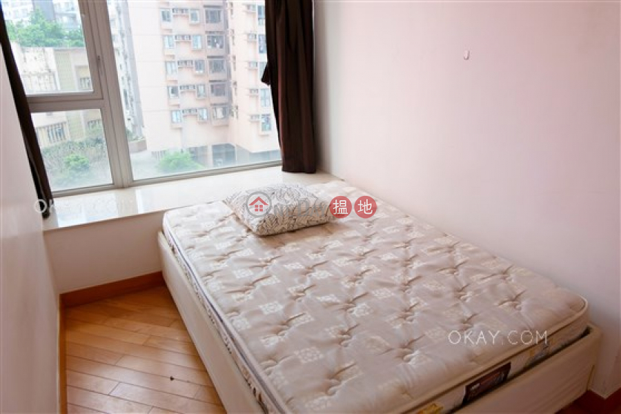 HK$ 22,000/ month | Manhattan Avenue | Western District, Intimate 2 bedroom with balcony | Rental