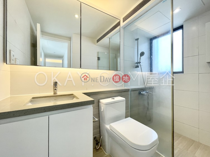 Charming 2 bedroom on high floor with balcony | Rental | Po Wah Court 寶華閣 Rental Listings