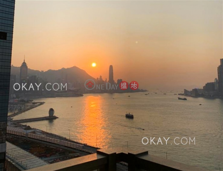 Luxurious 4 bedroom with sea views & balcony | Rental | Harbour Glory Tower 7 維港頌7座 Rental Listings