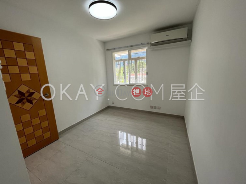 HK$ 19.8M Tseng Tau Tsuen Village House | Ma On Shan, Nicely kept house with parking | For Sale