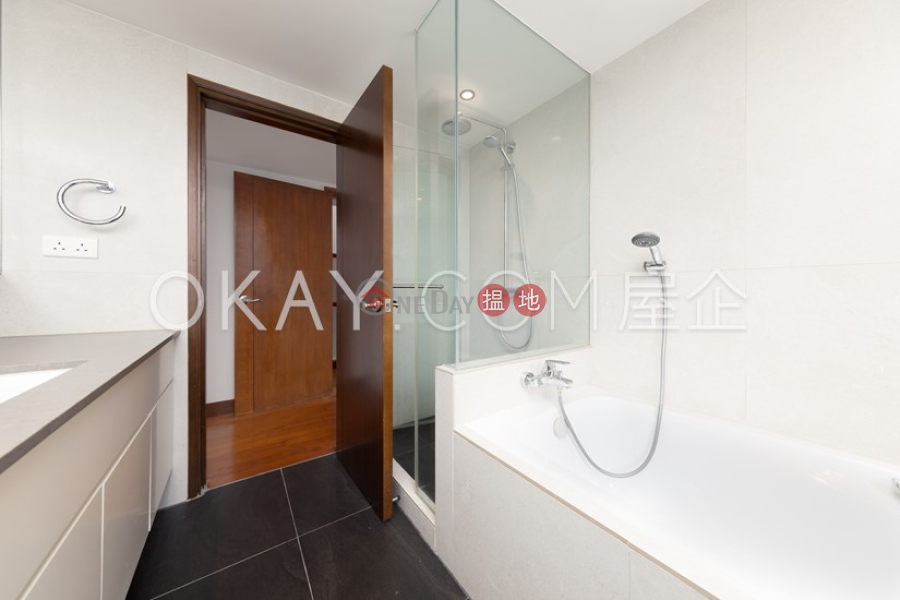 香港搵樓|租樓|二手盤|買樓| 搵地 | 住宅-出租樓盤-4房3廁,極高層,連車位,露台《赫蘭道5號出租單位》