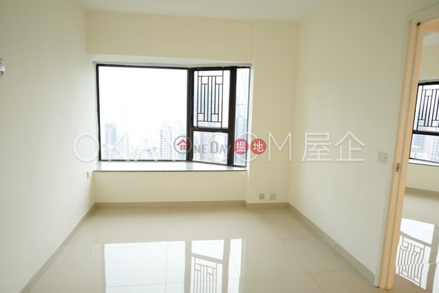 Efficient 3 bedroom with balcony | For Sale | Euston Court 豫苑 Sales Listings