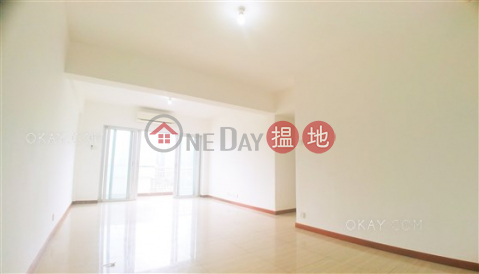 Nicely kept 3 bedroom on high floor with balcony | Rental | Greenfield Mansion 新豪大廈 _0