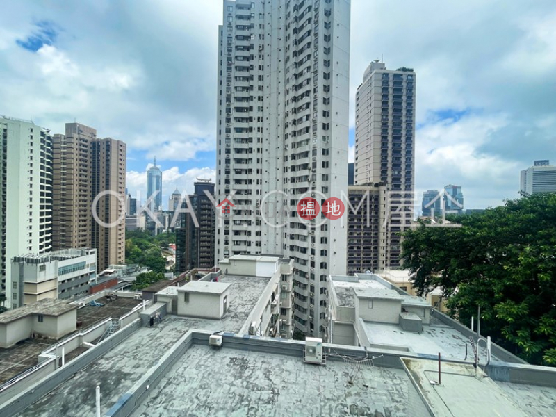 Stylish 3 bedroom with balcony & parking | For Sale | View Mansion 景雲樓 Sales Listings