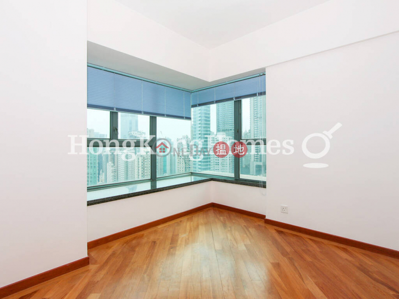 3 Bedroom Family Unit for Rent at 80 Robinson Road | 80 Robinson Road 羅便臣道80號 Rental Listings