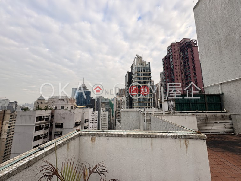 Property Search Hong Kong | OneDay | Residential Sales Listings Intimate 1 bedroom on high floor with rooftop | For Sale
