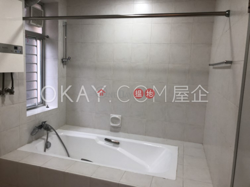 Efficient 3 bedroom with balcony & parking | For Sale | Dragon Garden 龍園 Sales Listings
