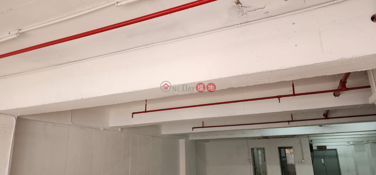 Kwai Chung Tung Chun Industrial Buidling: Warehouse with inside toilet. It can be viewed anytime. | Tung Chun Industrial Building 同珍工業大廈 Rental Listings