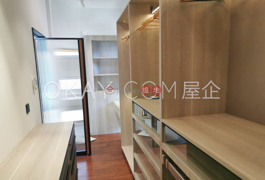 HK$ 1.05億-寶晶苑南區4房4廁,極高層,海景,連車位寶晶苑出售單位